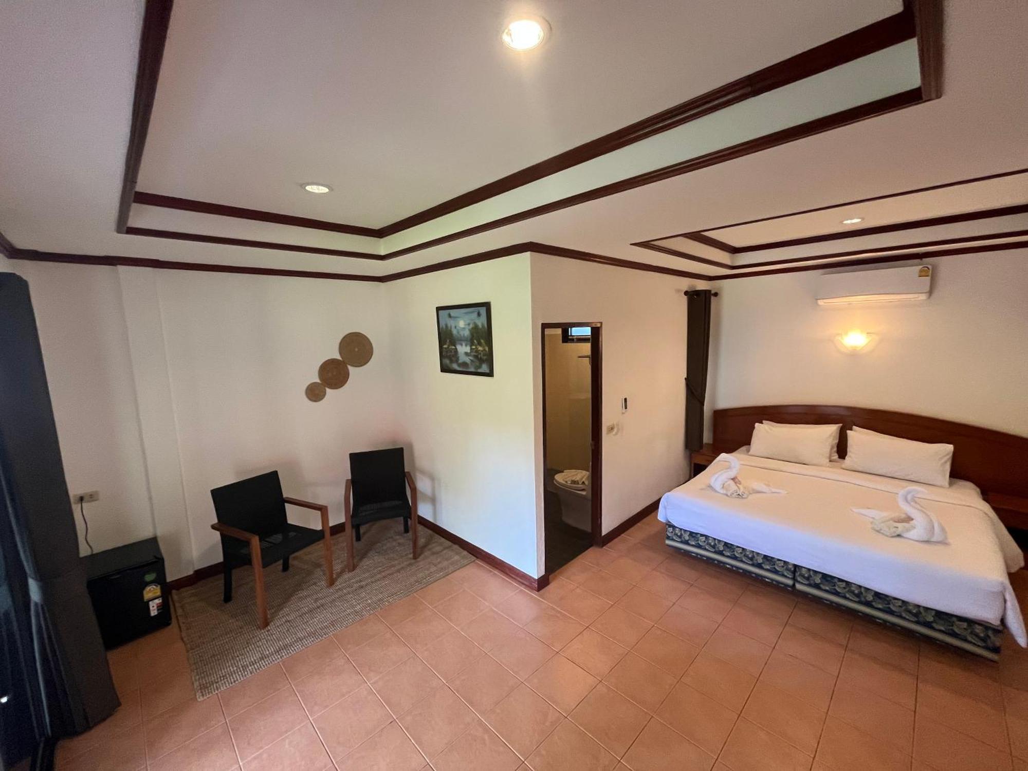 Noble House Beach Resort Koh Lanta Exterior photo