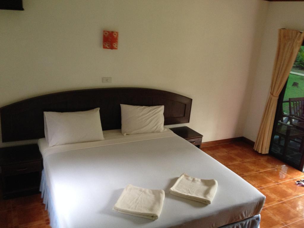Noble House Beach Resort Koh Lanta Room photo