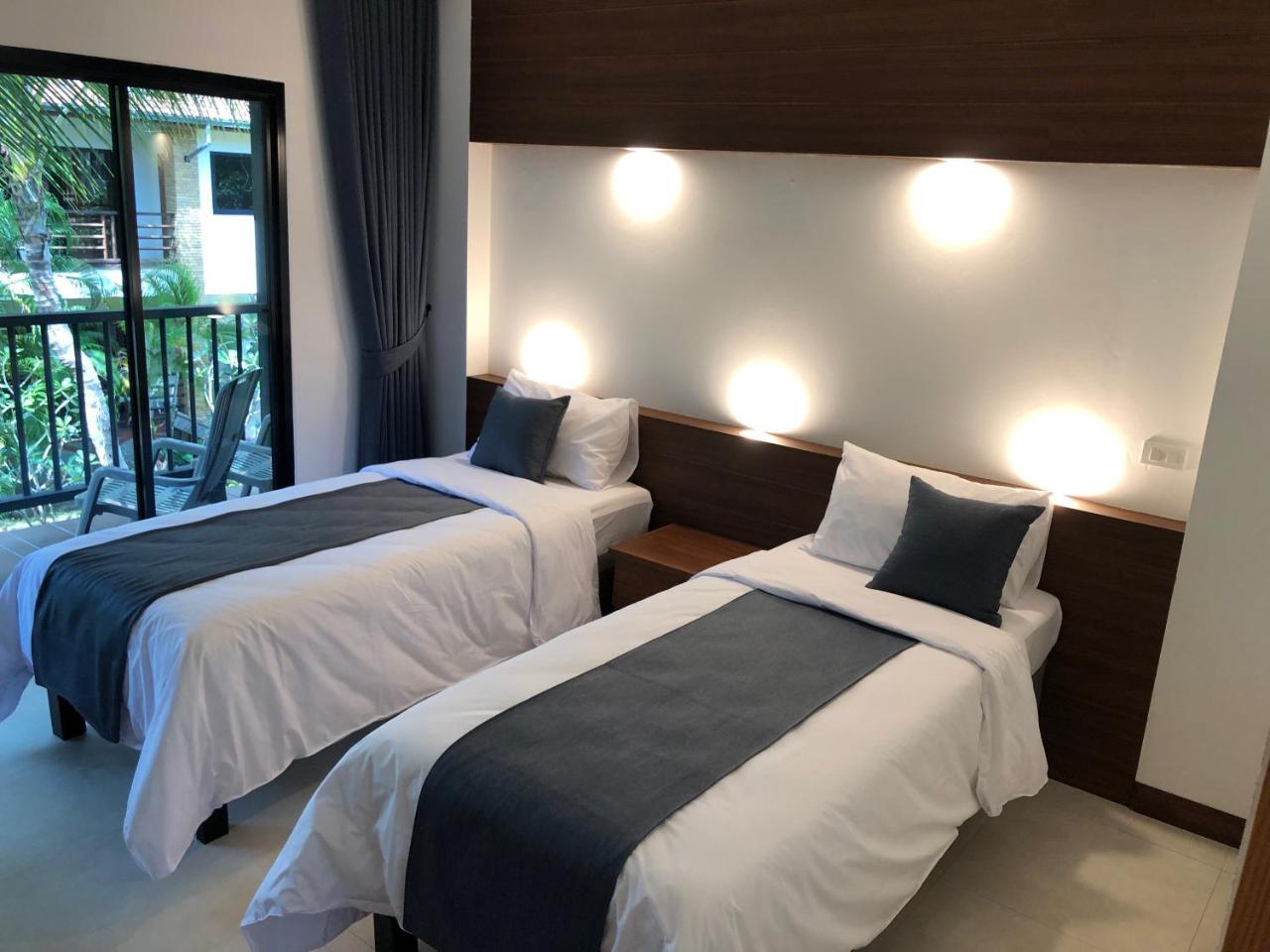 Noble House Beach Resort Koh Lanta Exterior photo